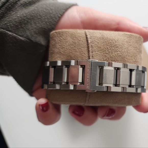 Burberry mens Chronograph watch 42mm blue face - Picture 4 of 8